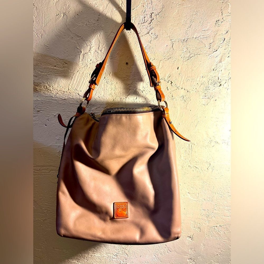 Dooney & Bourke vintage leather hobo satchel bag tan EUC size:app 14x12.5